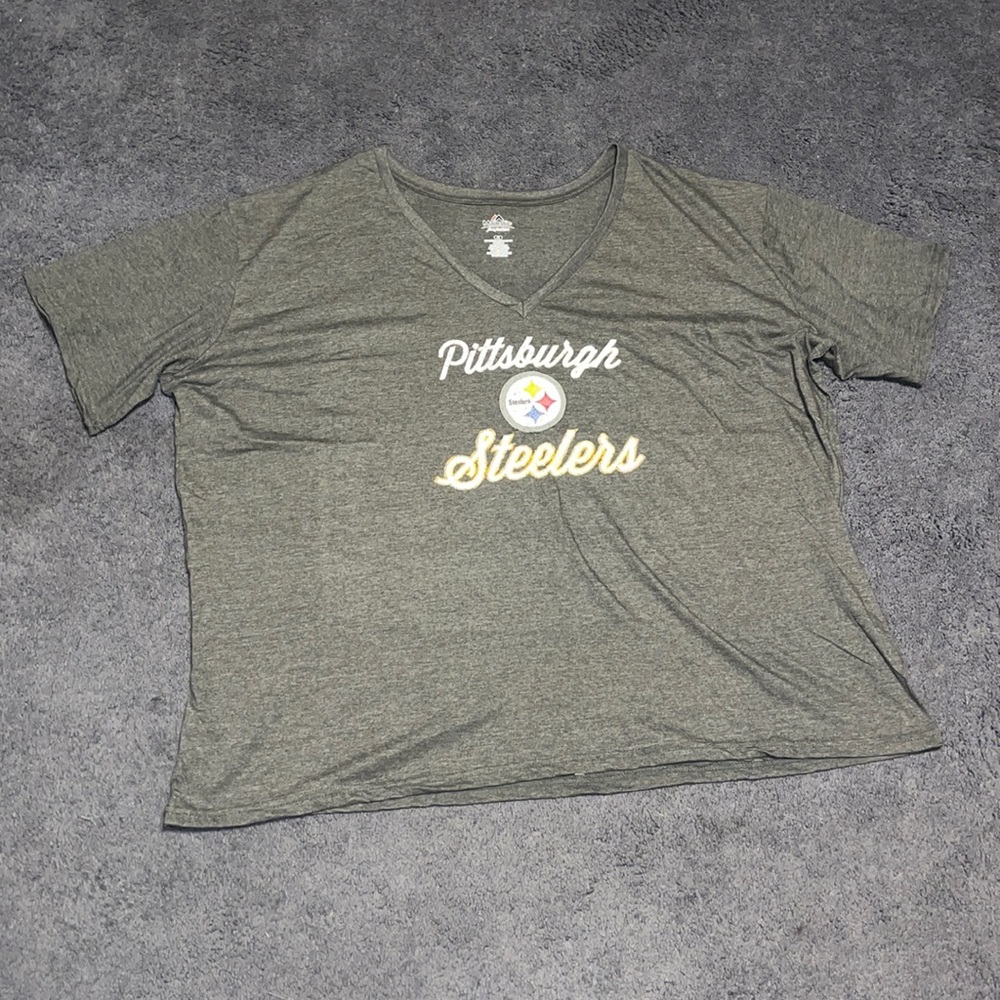 Majestic Women’s 4X Pittsburgh Steelers T-shirt